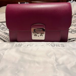 Michael Kors purse